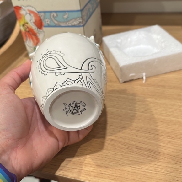 Fitz and Floyd Paisley Park Friendship Vase - Picture 6 of 6